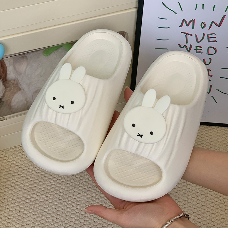 شباشب كرتونية ناعمة من سلسلة م - مراجعة Home Goods Bathroom Accessories وسعره